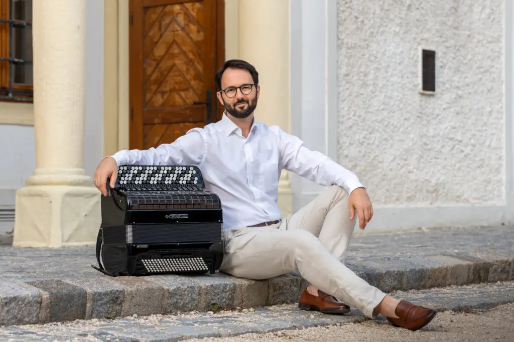 Nikola Djoric Akkordeonist in Wien